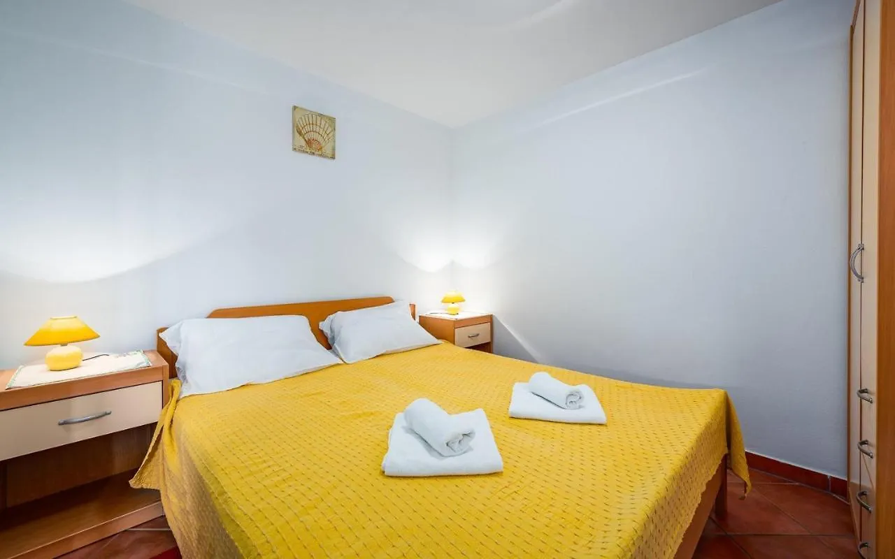 *** Affittacamere Aleks House With Apartments Umago Croazia