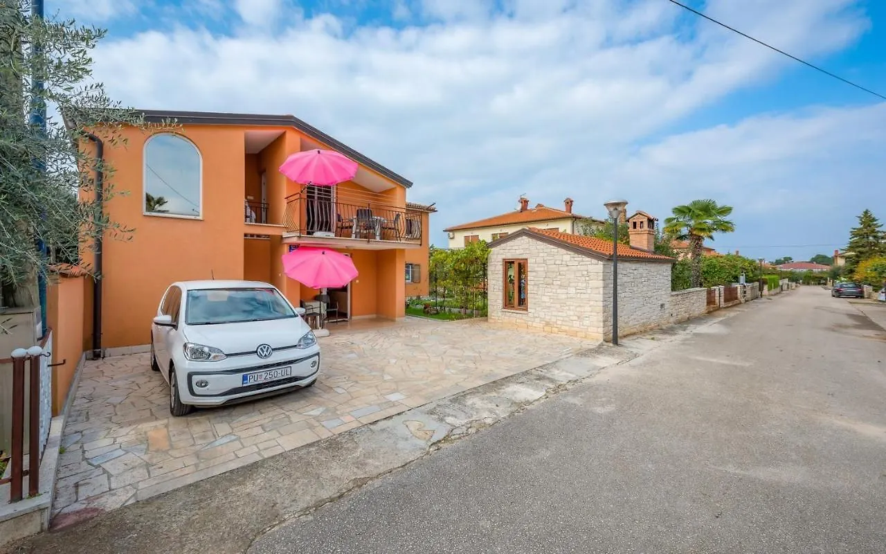 *** Guest house Aleks House With Apartments Umag Croatia